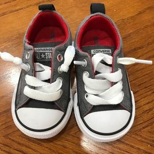 Converse Chuck Taylor Low Top Baby Size 4